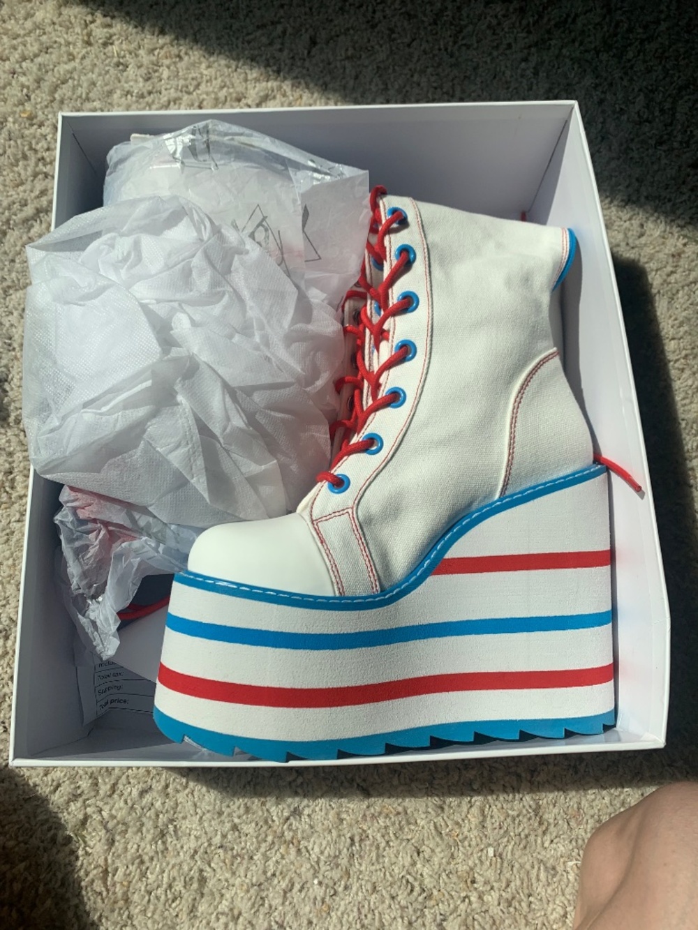 Hello Kitty YRU Detention Boots - Picture 2 of 5